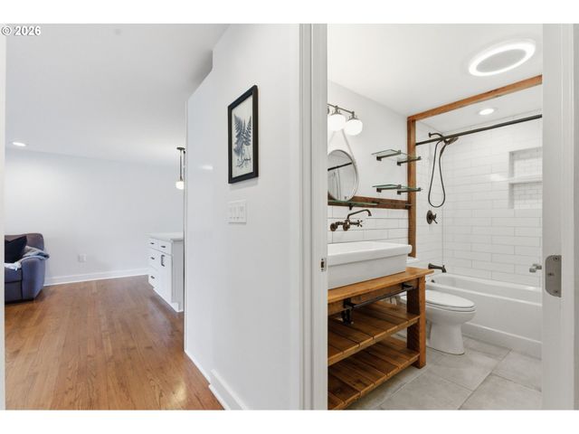 13295 Sw PEARL St, Beaverton, OR 97005