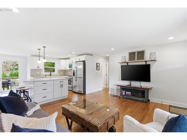 13295 Sw PEARL St, Beaverton, OR 97005