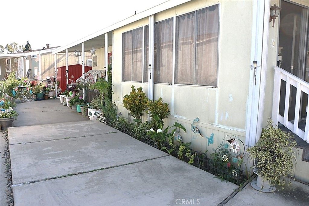 Image 4 of property listing at 432 S Harbor Boulevard 135, Santa Ana, CA 92704