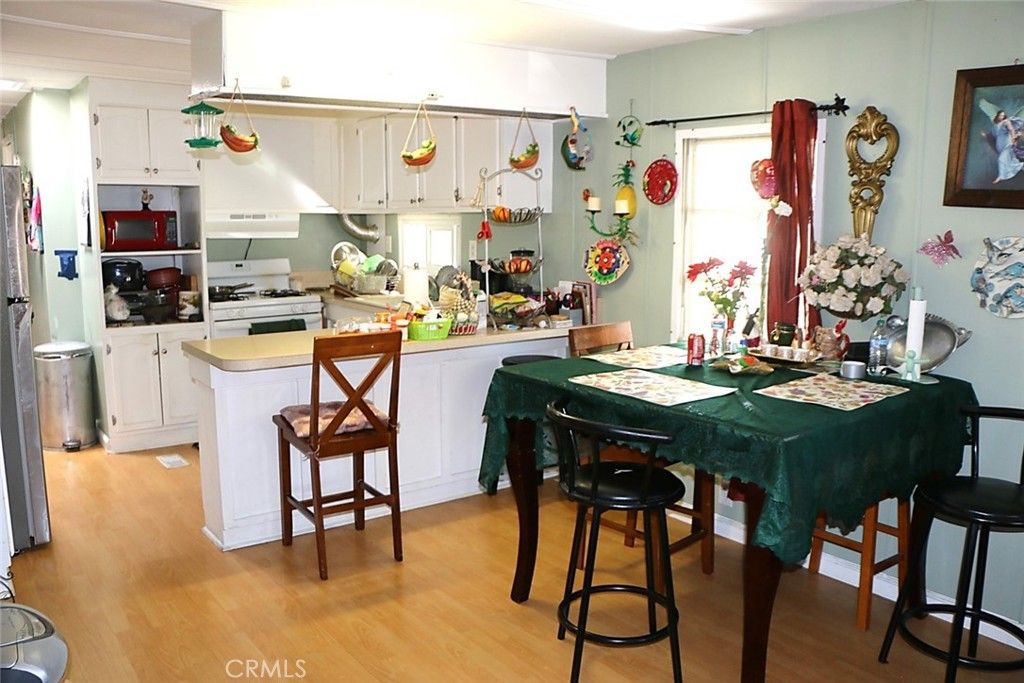 Image 6 of property listing at 432 S Harbor Boulevard 135, Santa Ana, CA 92704