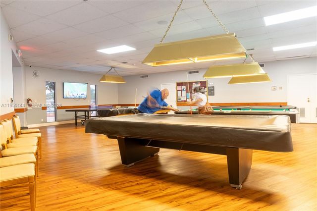 351 Cambridge Rd 107, Hollywood, FL 33024