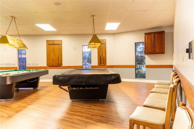 351 Cambridge Rd 107, Hollywood, FL 33024