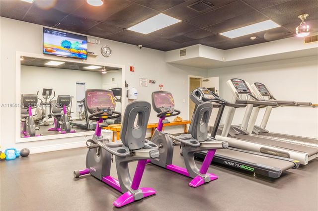 351 Cambridge Rd 107, Hollywood, FL 33024