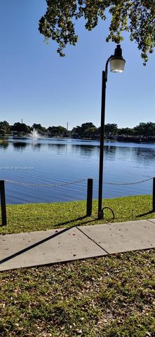 351 Cambridge Rd 107, Hollywood, FL 33024