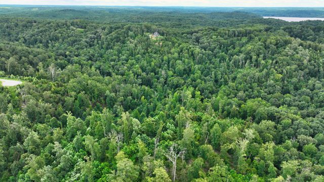 58 Ridge Top Rd, Stewart, TN 37175