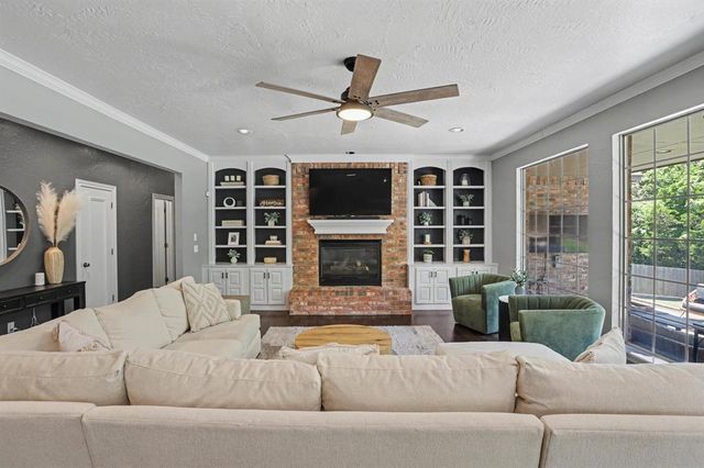 604 Winding Creek Road, Yukon, OK 73099