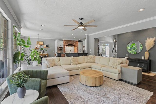 604 Winding Creek Road, Yukon, OK 73099