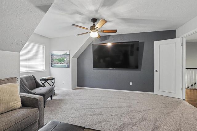 604 Winding Creek Road, Yukon, OK 73099