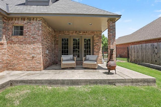 604 Winding Creek Road, Yukon, OK 73099