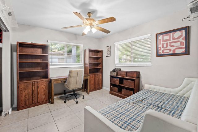 417 UPLAND Road, West Palm Beach, FL 33401