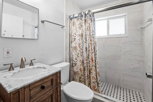 417 UPLAND Road, West Palm Beach, FL 33401