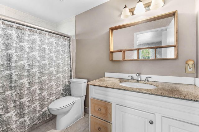 417 UPLAND Road, West Palm Beach, FL 33401