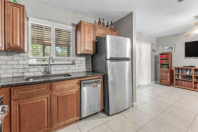 417 UPLAND Road, West Palm Beach, FL 33401