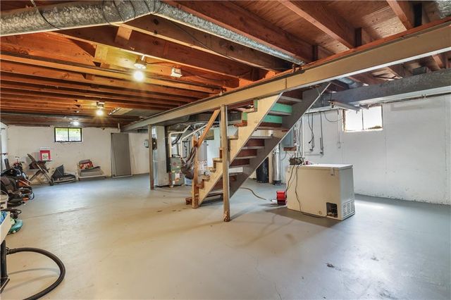 12907 E McCoy Street, Independence, MO 64055
