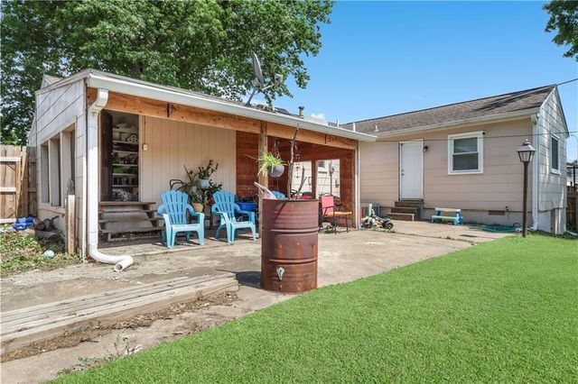 12907 E McCoy Street, Independence, MO 64055
