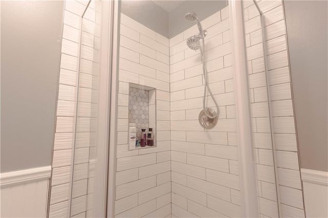 12907 E McCoy Street, Independence, MO 64055