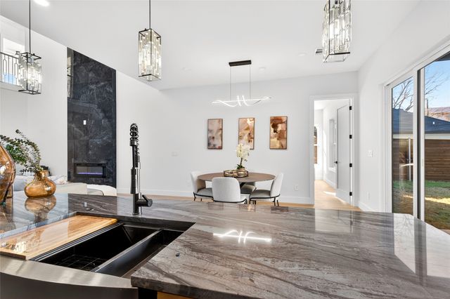 1843 Dennison Street, Dallas, TX 75212