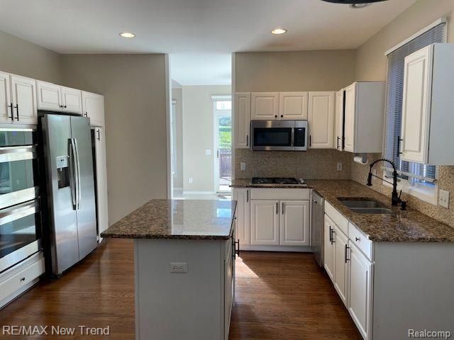 5118 Simpson Lake Road, West Bloomfield, MI 48323
