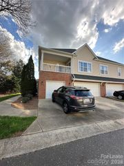 11812 Toulousse Street, Charlotte, NC 28277