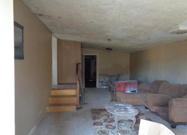713 Left Fork Fishermans Cove Road, London, KY 40741
