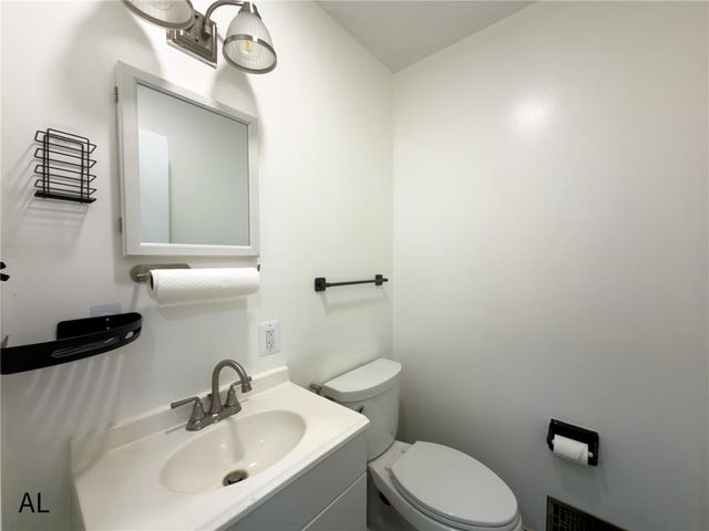 1890 Redwood Drive, Whitehall Twp, PA 18052