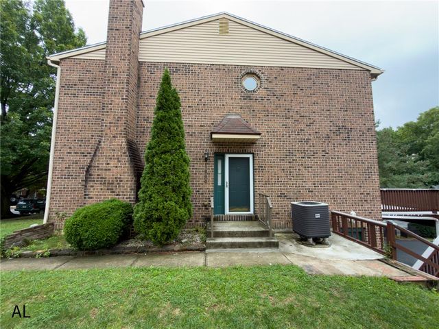 1890 Redwood Drive, Whitehall Twp, PA 18052