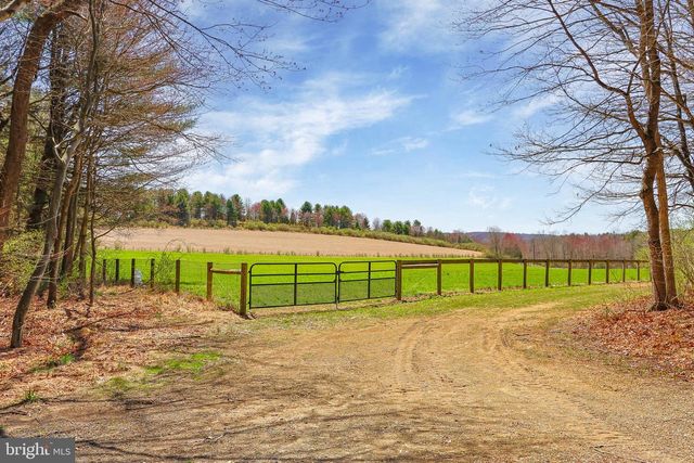 376 HTY RD, Kunkletown, PA 18058