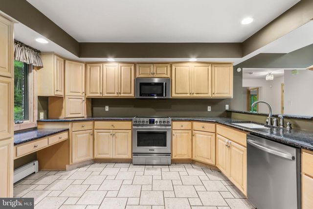 376 HTY RD, Kunkletown, PA 18058