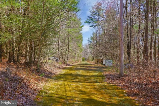 376 HTY RD, Kunkletown, PA 18058