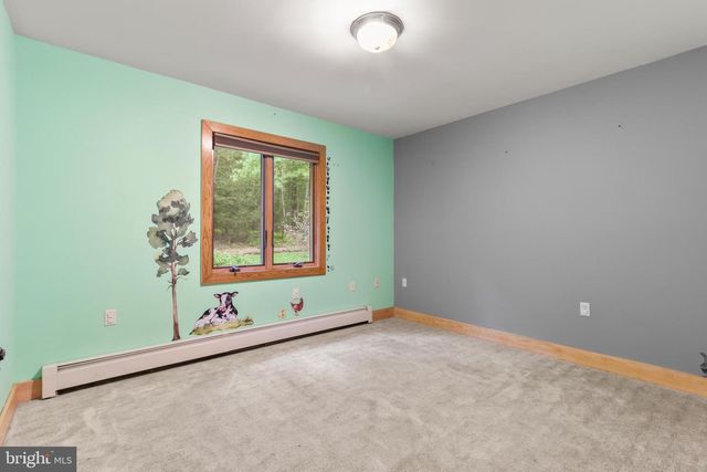 376 HTY RD, Kunkletown, PA 18058