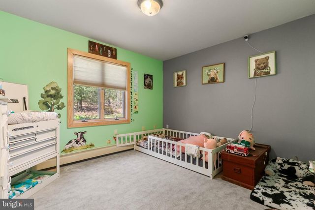 376 HTY RD, Kunkletown, PA 18058