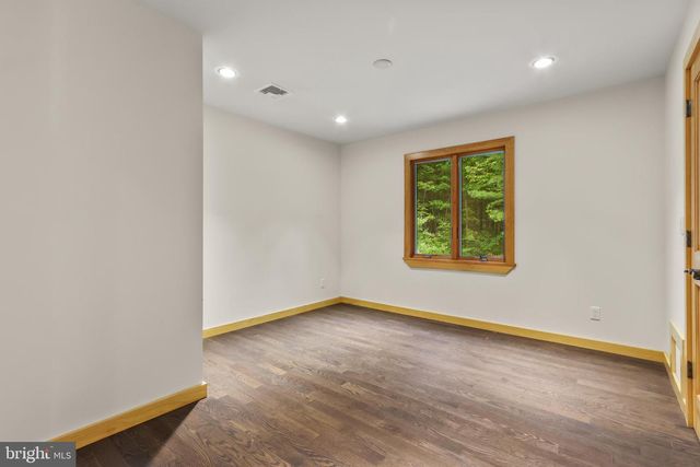 376 HTY RD, Kunkletown, PA 18058