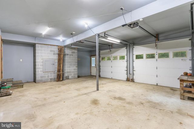 376 HTY RD, Kunkletown, PA 18058