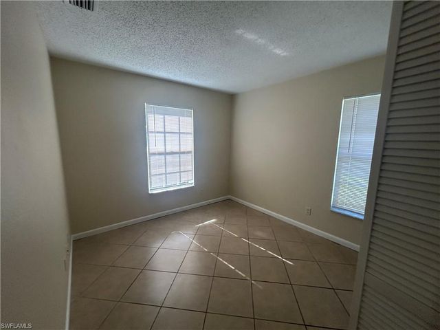 1002 Jolly RD, North Fort Myers, FL 33903