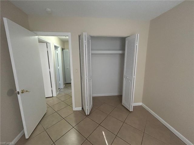 1002 Jolly RD, North Fort Myers, FL 33903