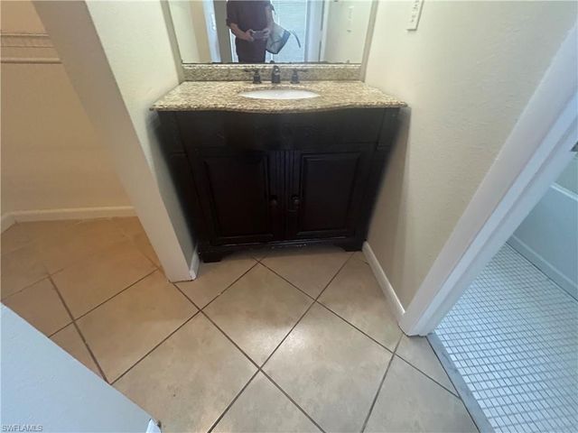 1002 Jolly RD, North Fort Myers, FL 33903