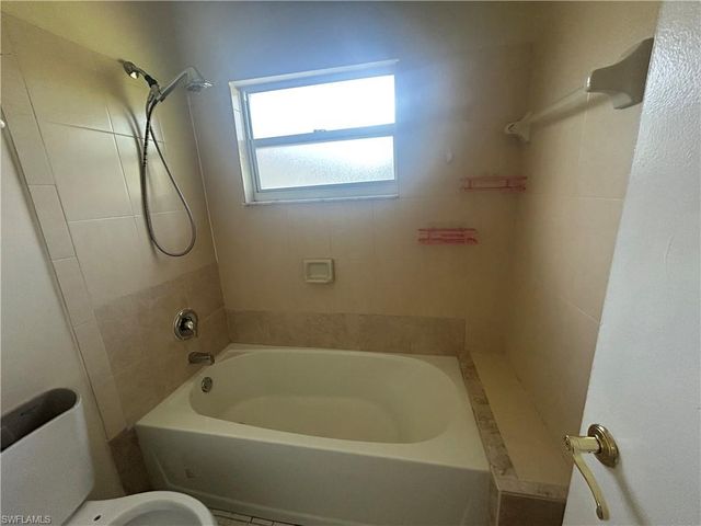 1002 Jolly RD, North Fort Myers, FL 33903