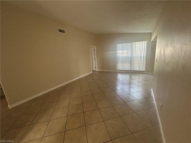 1002 Jolly RD, North Fort Myers, FL 33903