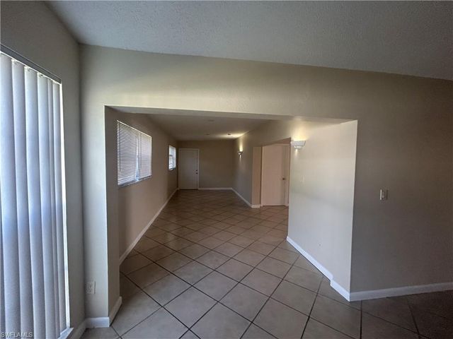 1002 Jolly RD, North Fort Myers, FL 33903