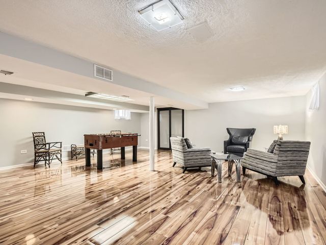 8543 S Indiana Avenue, Chicago, IL 60619