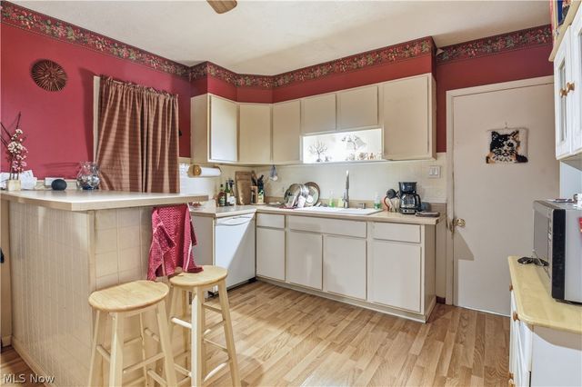 4024 E 53 Street, Newburgh Heights, OH 44105