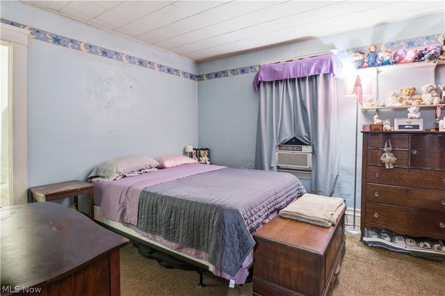 4024 E 53 Street, Newburgh Heights, OH 44105