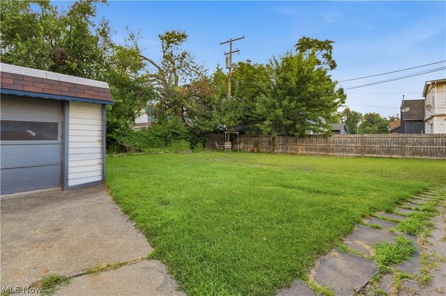4024 E 53 Street, Newburgh Heights, OH 44105