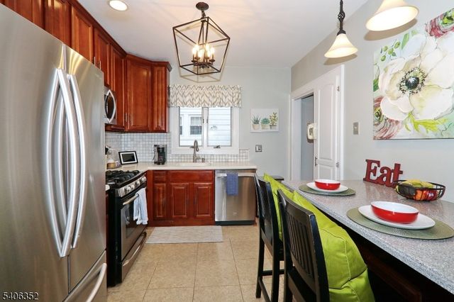 113 Columbia Ave, Cranford Twp., NJ 07016