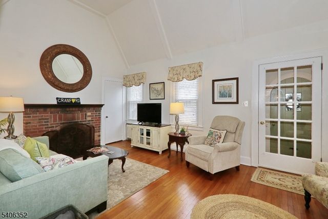 113 Columbia Ave, Cranford Twp., NJ 07016