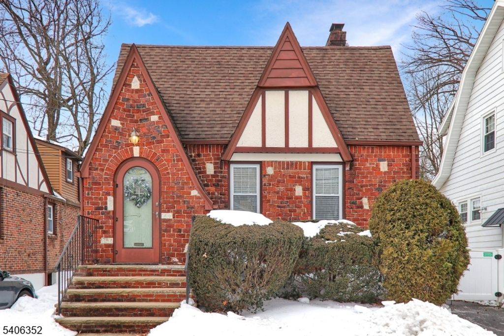 113 Columbia Ave, Cranford Twp., NJ 07016