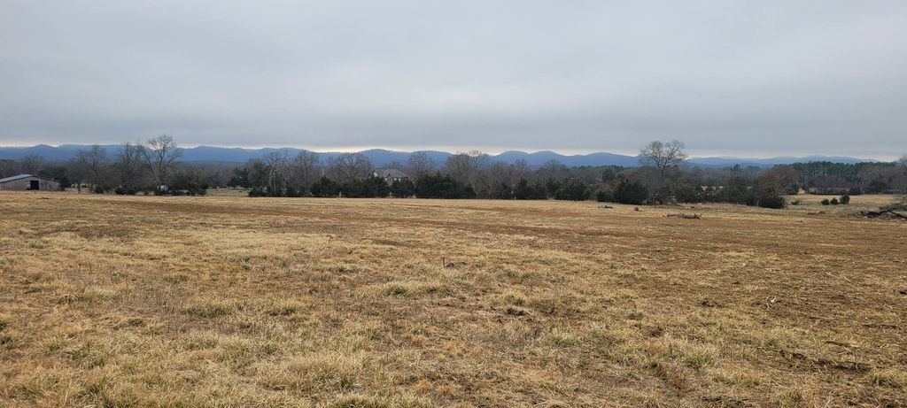 7 Manchester Pike, Christiana, TN 37037