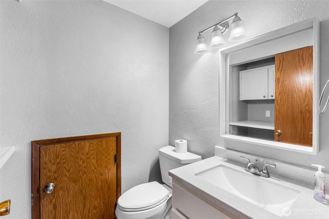 3327 28th Avenue SE, Olympia, WA 98501