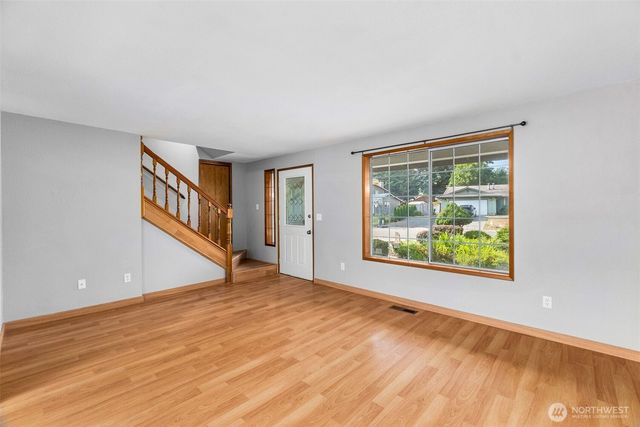 3327 28th Avenue SE, Olympia, WA 98501