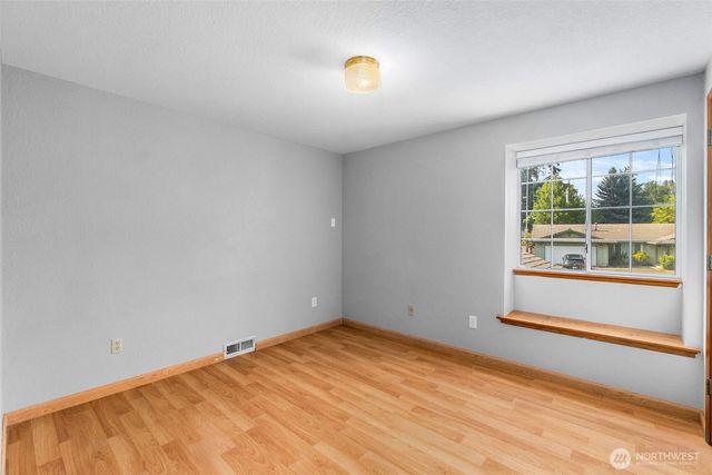 3327 28th Avenue SE, Olympia, WA 98501